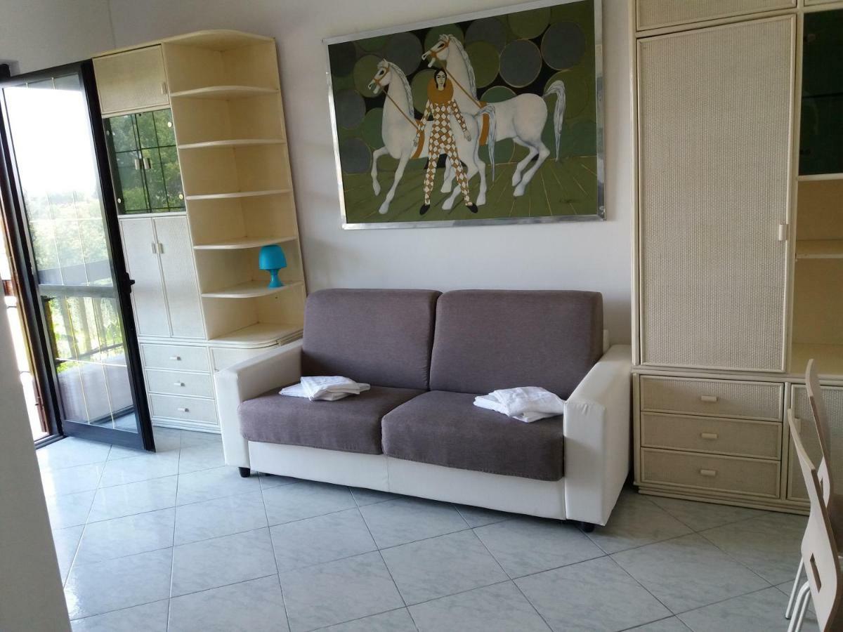 Roma Alla Villa Di Pompeo Ladispoli Exterior foto